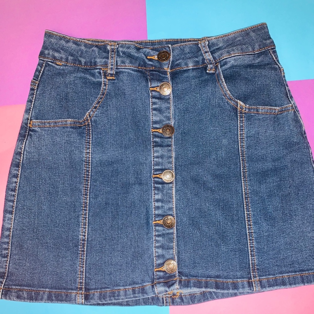 Almost Famous High Rise Skirt! 💞